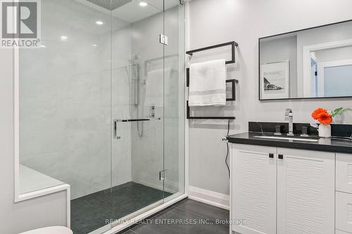 1829 Barsuda Drive, Mississauga, ON - Indoor Photo Showing Bathroom