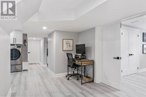 1829 Barsuda Drive, Mississauga, ON - Indoor Photo Showing Laundry Room
