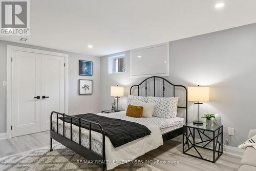 1829 Barsuda Drive, Mississauga, ON - Indoor Photo Showing Bedroom