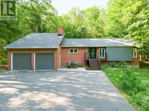 1060 GOLDEN BEACH ROAD  Bracebridge, ON P1L 1W8