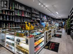 3243 W BROADWAY  Vancouver, BC V6K 2H5