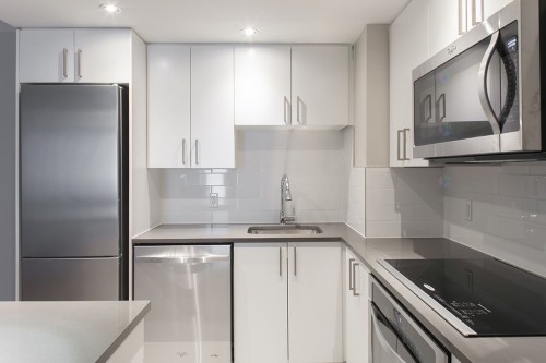 Cuisine - 702-4800 Boul. De Maisonneuve O., Westmount, QC - Indoor Photo Showing Kitchen With Upgraded Kitchen