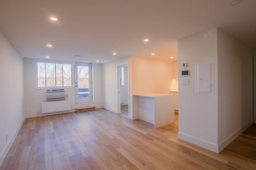 Living Room - 703-4800 Boul. De Maisonneuve O., Westmount, QC - Indoor Photo Showing Other Room