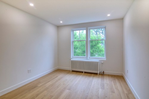 Living Room - 304-4557 Rue Sherbrooke O., Westmount, QC - Indoor Photo Showing Other Room