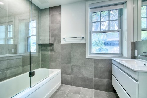 Bathroom - 33-1 Av. Rosemount, Westmount, QC 