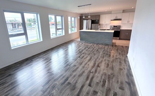 Coin-repas - 13285 Boul. Du Curé-Labelle, Mirabel, QC - Indoor Photo Showing Kitchen