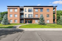 307-355 Rue Hurteau Dollard-Des-Ormeaux, QC H9G 2L7