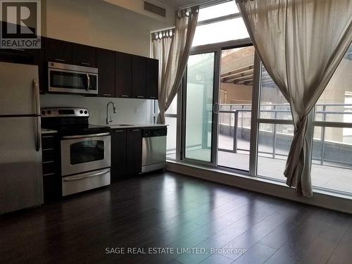 220 - 169 FORT YORK BOULEVARD  Toronto, ON M5V 0C8