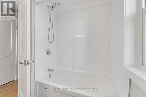 302 - 657 Barton Street E, Hamilton, ON 