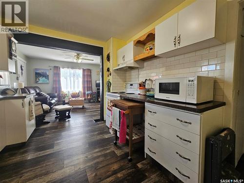 201 Main Street, Glaslyn, SK 