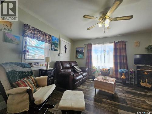 201 Main Street, Glaslyn, SK 