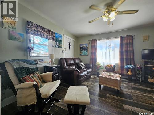 201 Main Street, Glaslyn, SK 