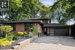 831 LAFFERTY  Lasalle, ON N9J 3E8