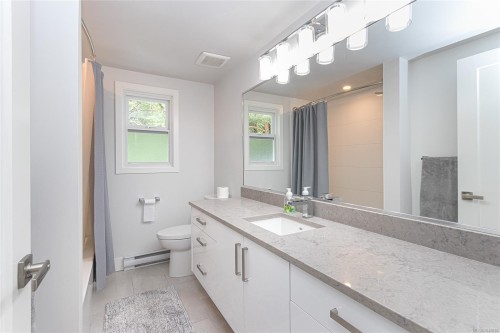 883 Lampson St, Esquimalt, BC 