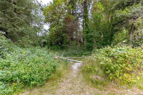 883 Lampson St, Esquimalt, BC 