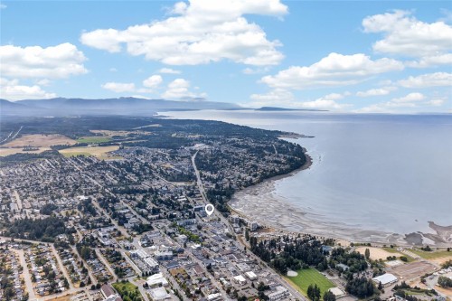 #410-220 Island Hwy WEST Parksville, BC V9P 2P3