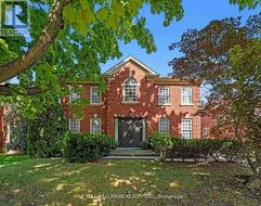 63 WILLETT CRESCENT  Richmond Hill, ON L4C 7W2