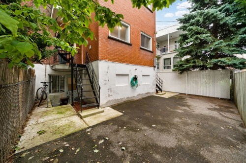 Courtyard - 2-5491 Av. Jeanne-D'Arc, Montréal (Rosemont/La Petite-Patrie), QC 