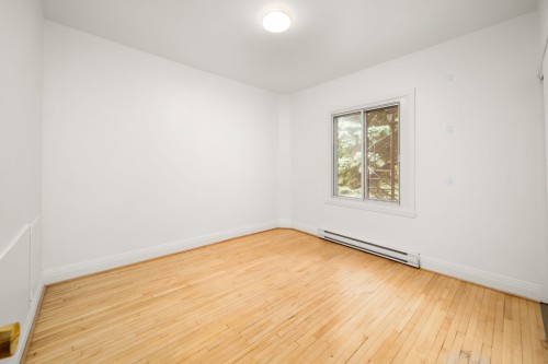 Master Bedroom - 2-5491 Av. Jeanne-D'Arc, Montréal (Rosemont/La Petite-Patrie), QC 