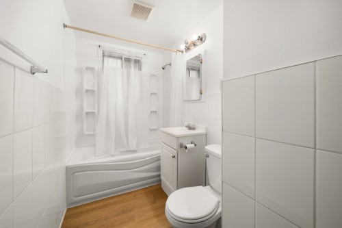 Bathroom - 2-5491 Av. Jeanne-D'Arc, Montréal (Rosemont/La Petite-Patrie), QC 