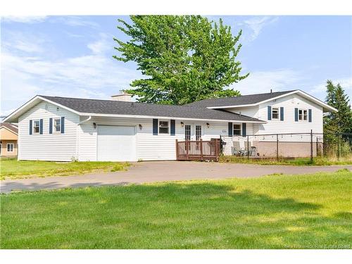 104 Evangeline St, Bouctouche, NB 