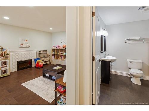 112 Holland Dr, Moncton, NB 