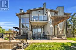 44 CARRICK TRAIL  Gravenhurst (Wood (Gravenhurst)), ON P1P 0A6
