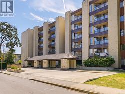 213 1745 Leighton Rd  Victoria, BC V8R 6R6