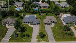 1801 CEDARLAKES WAY Ottawa, ON K4P 1G4