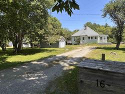 16 Wrights Road  Shelburne, NS B0T 1W0