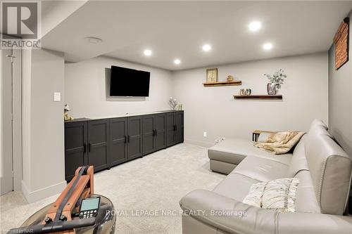 16 Spring Garden Boulevard, St. Catharines (Lakeshore), ON 