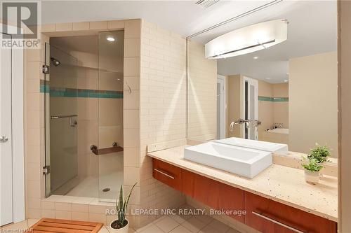 16 Spring Garden Boulevard, St. Catharines (Lakeshore), ON 