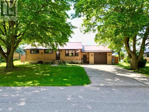 23 YORK CRESCENT  Bluewater (Hensall), ON N0M 1X0