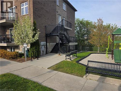 40 CHEESE FACTORY Road Unit# 102  Cambridge, ON N1P 1C1