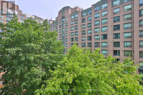 528 - 109 Front Street E, Toronto, ON 