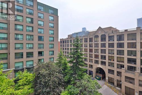 528 - 109 Front Street E, Toronto, ON 