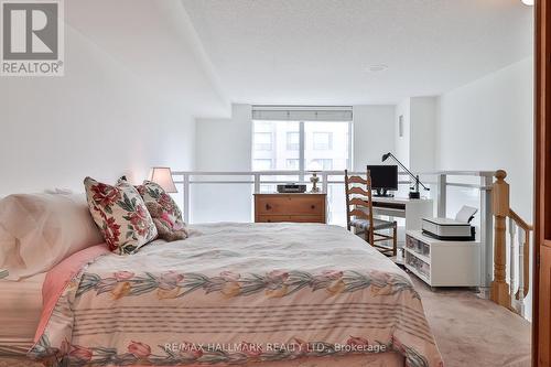 528 - 109 Front Street E, Toronto, ON 