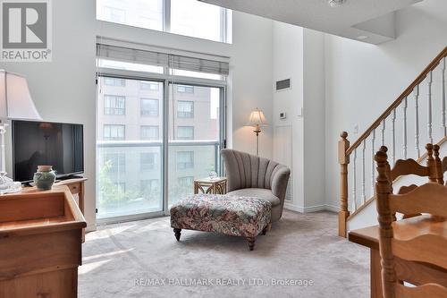 528 - 109 Front Street E, Toronto, ON 