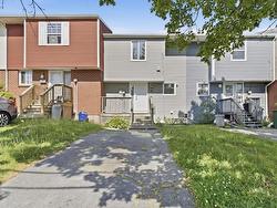 87 Circassion Drive  Dartmouth, NS B2W 4N5