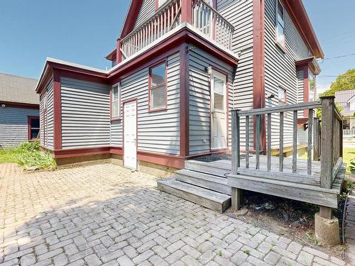 46 Fox Street, Lunenburg, NS 