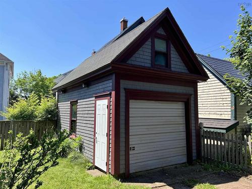 46 Fox Street, Lunenburg, NS 