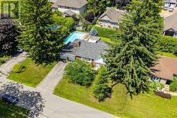 33 PARKER AVENUE  Hamilton, ON L9G 1A6