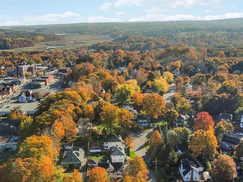 8 Orchard Road, Kentville, NS 