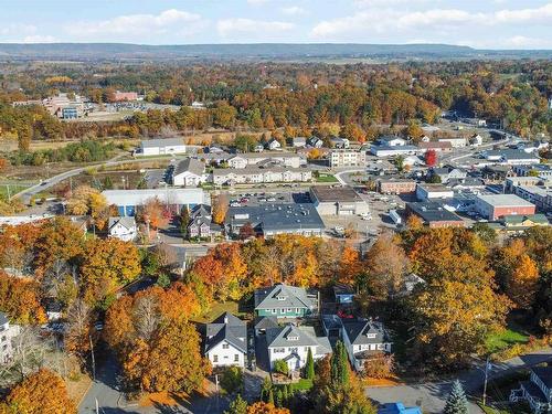 8 Orchard Road, Kentville, NS 