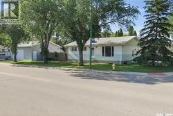 251 Sangster BOULEVARD  Regina, SK S4R 7H2