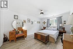 Primary Bedroom - 