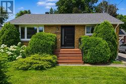 1319 KINGSTON AVENUE  Ottawa, ON K1Z 8K9