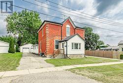 19 MURRAY STREET  Blandford-Blenheim (Bright), ON N0J 1B0