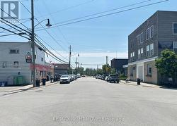 Beautiful Downtown Washago Corridor - 