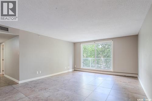 408 320 5Th Avenue N, Saskatoon, SK - Indoor Photo Showing Other Room